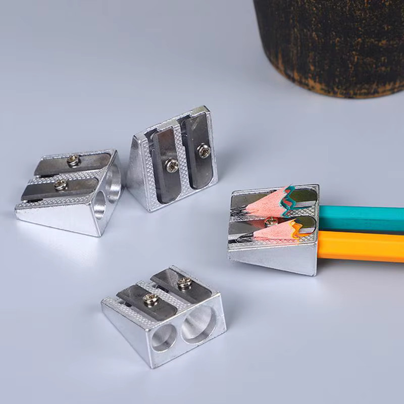 Bleistiftspitzer aus Magnesium-Metall in Silber für Graphitbleistifte - Bild 3
