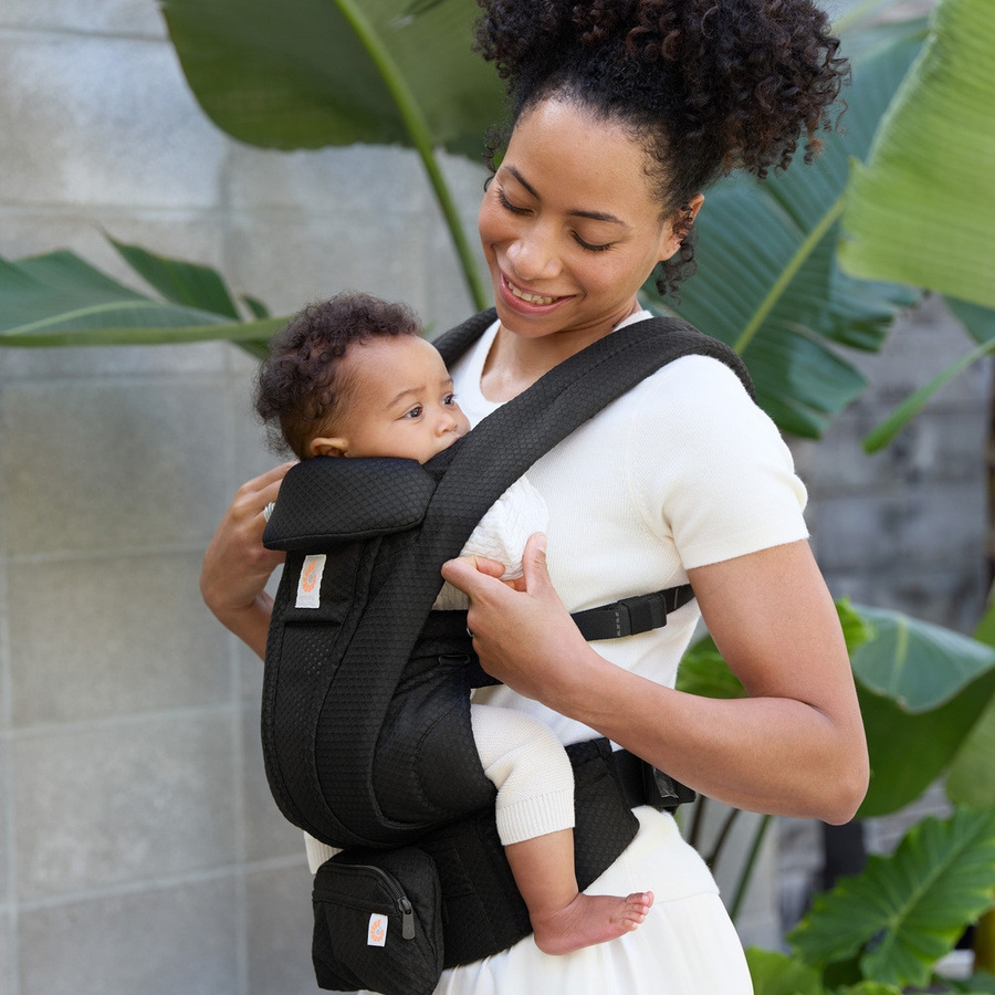Ergobaby Omni Deluxe Babytrage in Onyx Black - Bild 2