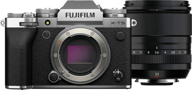 Fujifilm X-T5 spiegellose Kamera in Silber mit XF 33mm f/1.4 R LM WR Objektiv - Bild 1