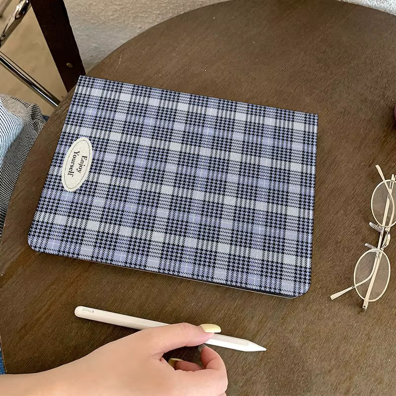 DecoPhone Creative Check Tablet-Hülle für iPad Pro 10/11 Zoll, iPad Air 3/4/5 Generation und iPad 6./7./8. Generation in Weiß - Bild 5