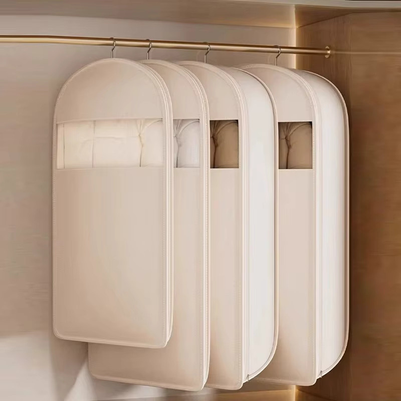 Beeinch Kleidersack in Beige als platzsparender Schrank-Organizer mit Reißverschluss zum Aufhängen und als Staubschutz für Kleidung und Daunenmäntel - Bild 1