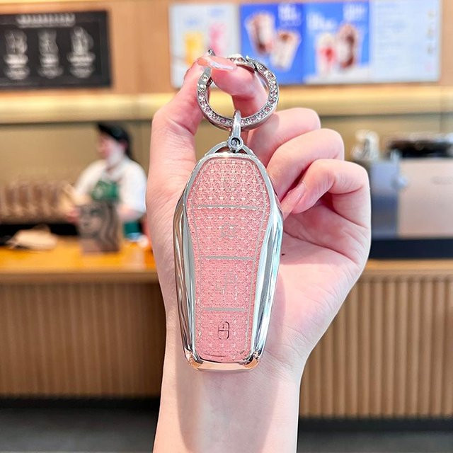 Kristall TPU Schlüsselhülle mit Schlüsselanhänger für BYD Han, Atto 3, Tang, Dolphin und Song Pro in Pink und Weiß - Bild 1