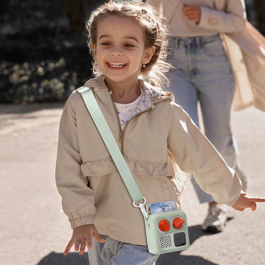 Stoßfeste Silikon-Schutzhülle mit Schultergurt für Yoto Mini 2024 in Grün, wasserdichte Anti-Drop-Tragetasche - Bild 2