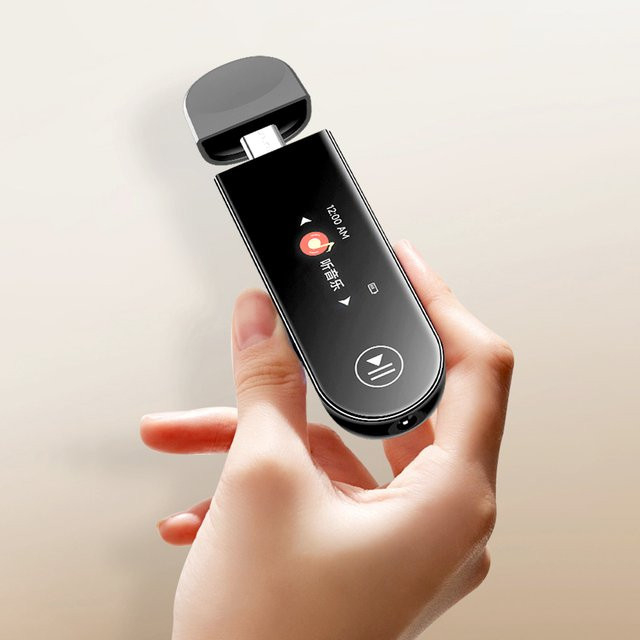 Famue Mini-MP3-Player mit Bluetooth 5.3 und 3,5 mm Klinkenanschluss in Schwarz - Bild 1