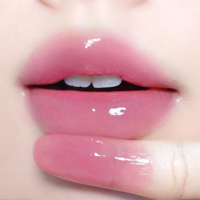 fwee 3D Volumizing Tint, 3,8g, 01 Sweetie Dew pink, glänzend - Bild 1