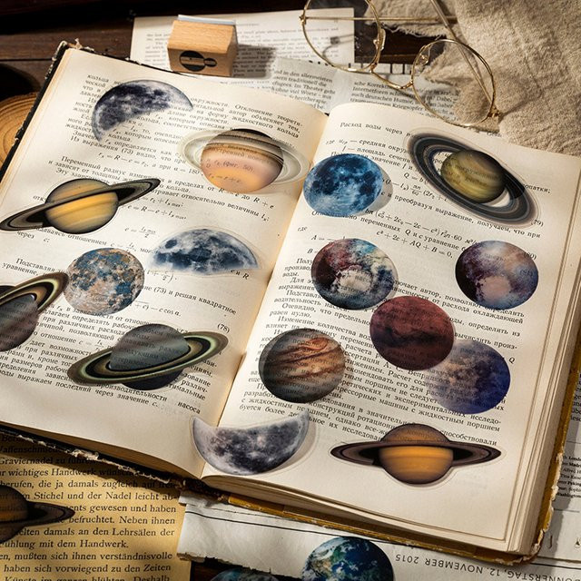 40-teiliges handgefertigtes Tagebuch-Aufkleberpaket Nature & Universe in Multicolour mit Naturlandschaften und himmlischen Mustern aus Papier - Bild 1