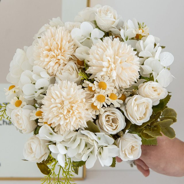 Künstlicher Blumenkranz mit Kamille und Hortensien in Pink und Weiß für Wanddekoration, Garten und Hochzeit - Bild 1