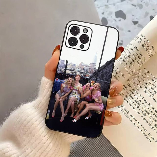 Handyhülle für Apple iPhone 11 bis 17 Pro Max und XS aus weichem Silikon in Schwarz und Multicolour - Bild 1