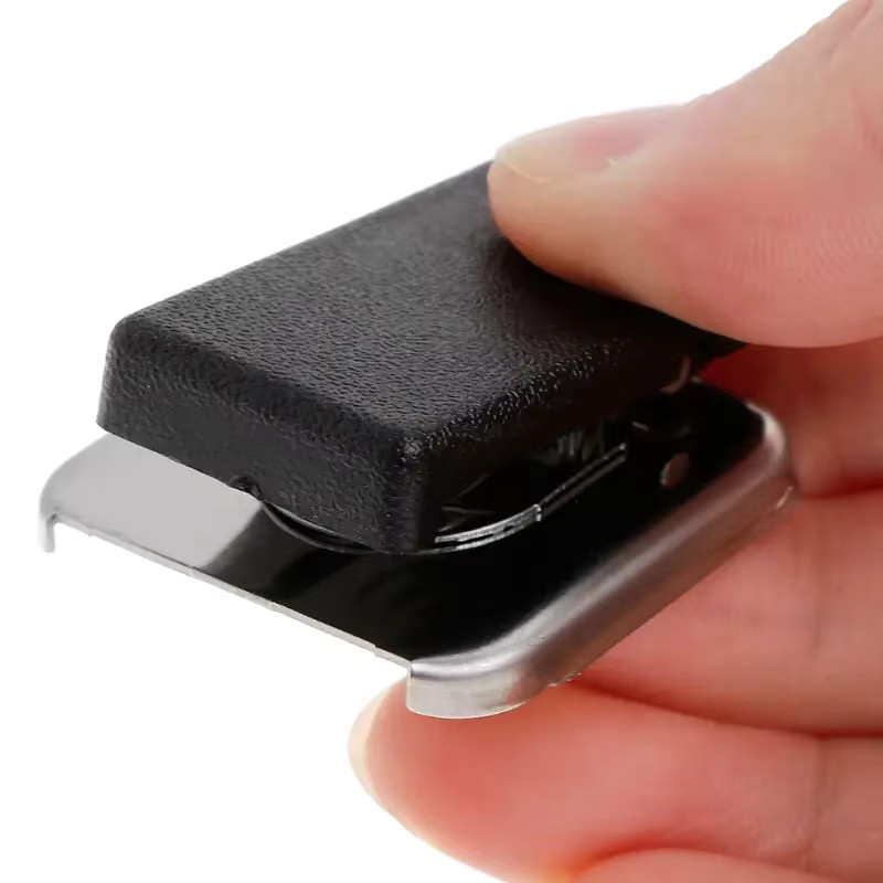 Motorola Gürtelclip-Handlautsprecher mit Mikrofon in Schwarz als Zwei-Wege-Radio-Zubehör für PMMN4013A 4021 4022 4013 4051 N84F - Bild 2