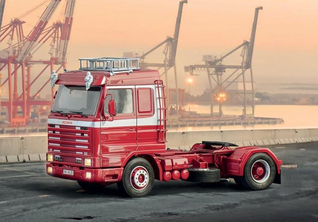 Italeri Scania 143M 500 Streamline 4x2, Modellfahrzeug, 1:24, Rot - Bild 1