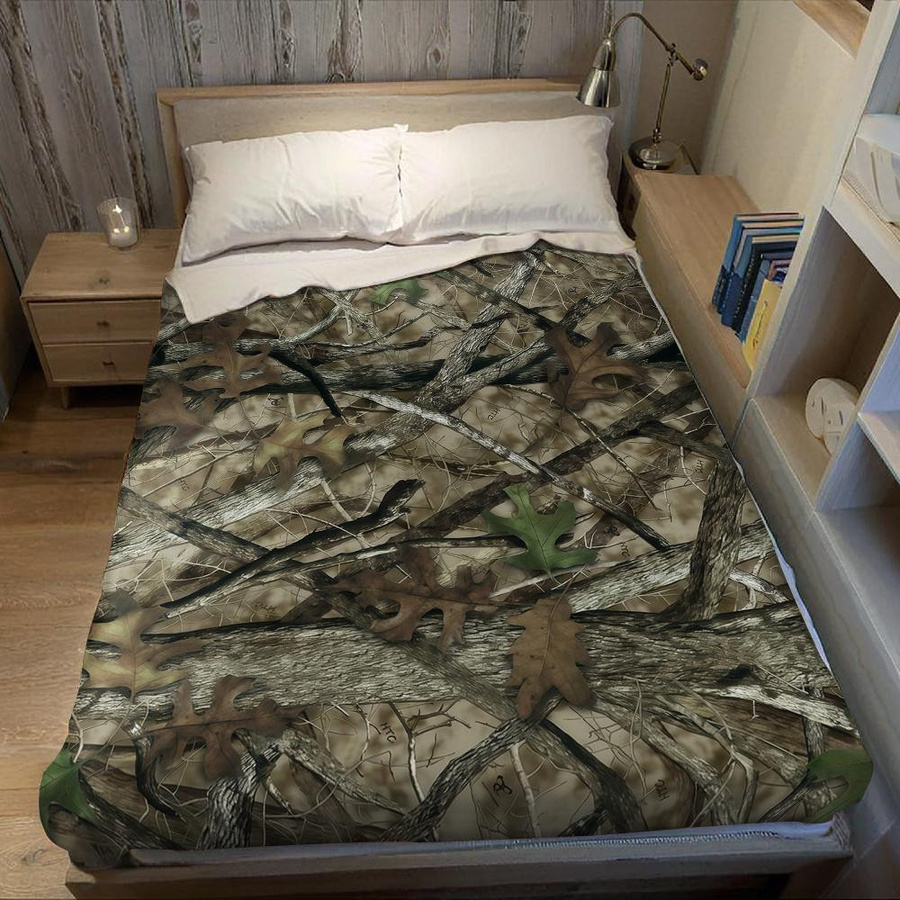Zweigblätter Camouflage Flanelldecke aus Polyester, Multicolour, B x H: 70 x 100 cm - Bild 3