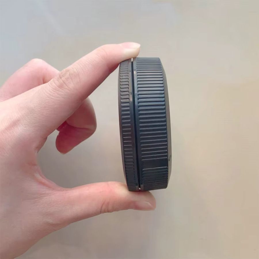 Canon Objektivabdeckung in Schwarz für EOS R100 R50 R50V R6 Mark III/II/I R5 II/I R EOS RP R3 R7 R8 R10 - Bild 4