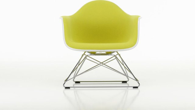 Vitra Lar Eames Plastic Armchair mit Vollpolster in Rot und Gelb - Bild 1