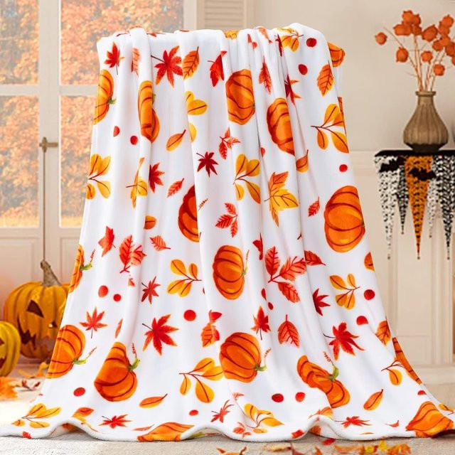Inhand Plüschdecke mit Kürbis-Motiv für Herbst und Halloween als dekorative Kuscheldecke für Sofa und Couch - Bild 1