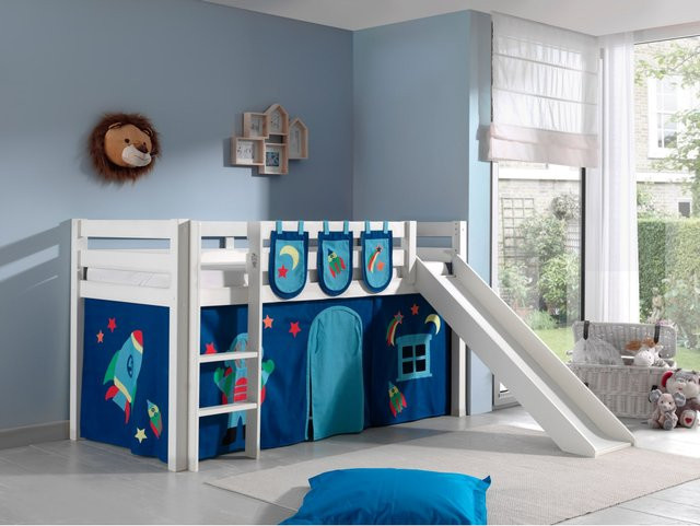 Vipack Spielbett Pino aus massiver Kiefer in Weiß mit Rutsche, Vorhang und 3 Taschen im Dessin Astro - Bild 1