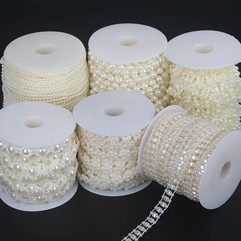 QIAO Weiße Harzperlen auf Schnurrolle für DIY-Handwerk, Hochzeit und Dekoration, 3–10 mm - Bild 4