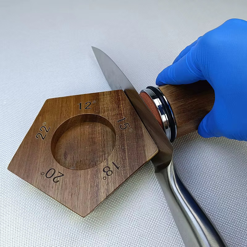 YECHOOI Magnetischer Messerhalter mit Diamant-Schleifscheibe und Holzdesign für 5 Schleifwinkel - Bild 2