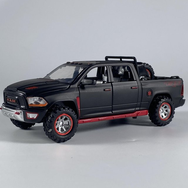 Linyi toy car Dodge Ram Pickup Truck, Diecast Modell, 1:32, Metall, mit Licht und Sound, ab 18 Jahren - Bild 1