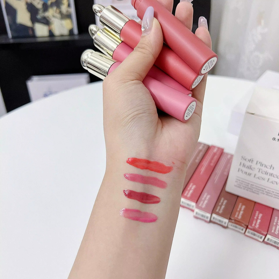 Rare Beauty Lipgloss Happy, Glänzend - Bild 4
