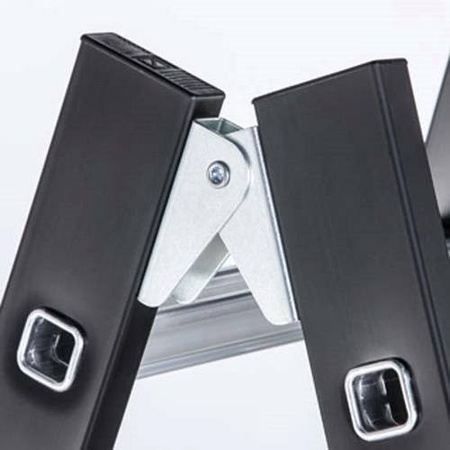 Zarges Megastep B SL Doppelleiter aus Aluminium in Schwarz mit 8 Sprossen