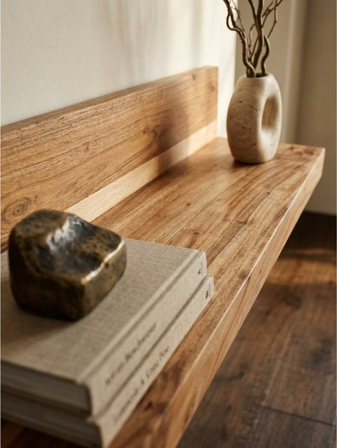 Wandregal MUMBAI von KADIMA DESIGN aus Akazie Massivholz im Landhausstil, Farbe Braun, B/T/H: 80 x 23 x 17 cm - Bild 1