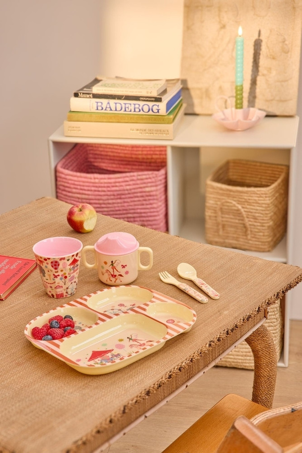 Rice Kinderteller mit 4er Einteilung in Pink mit Fun Fair Print aus Melamin - Bild 2