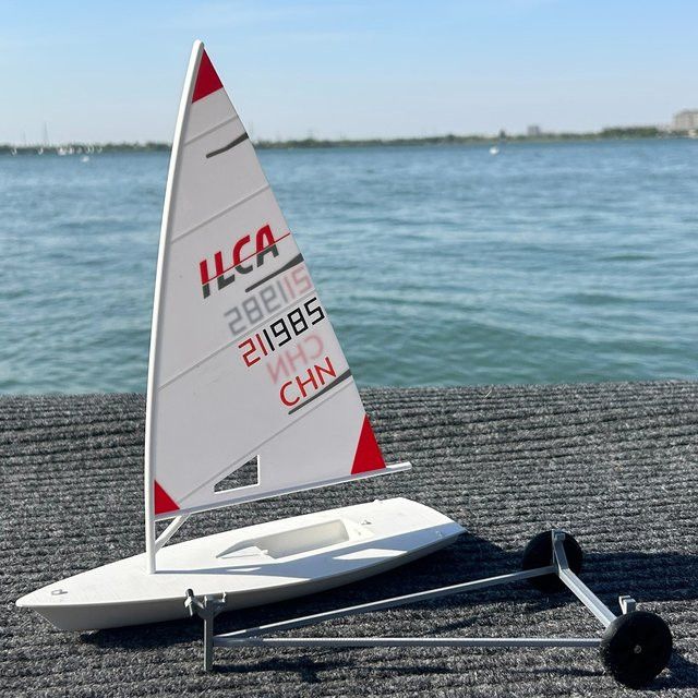 AT 99 MODEL ILCA4 Laser Segelboot Modell 1/18 aus PLA Material, Länge: 28 cm - Bild 1