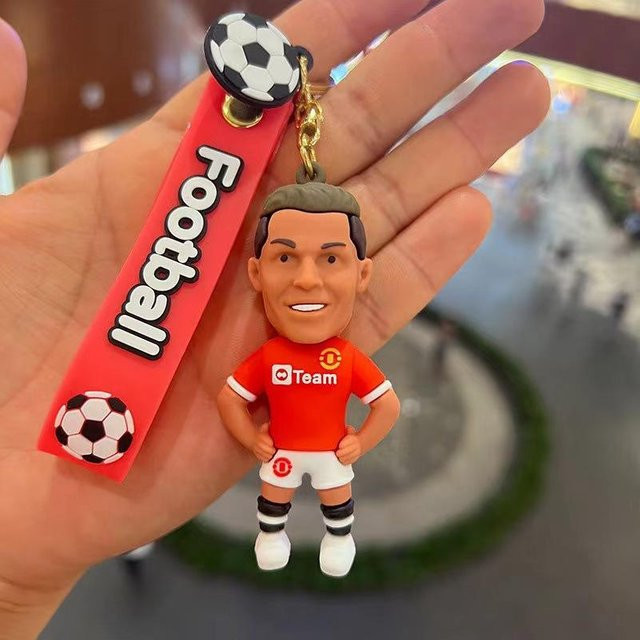 CHIC STUDIO Schlüsselanhänger Fußballstar, Silber, Unisex - Bild 1