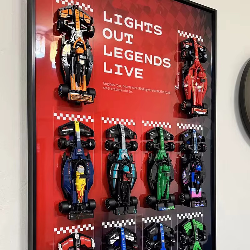 Display-Wandtafel für LEGO Speed Champions Modelle, roter Wandhalterungs-Rahmen aus Kunststoff für 10 Autos - Bild 4