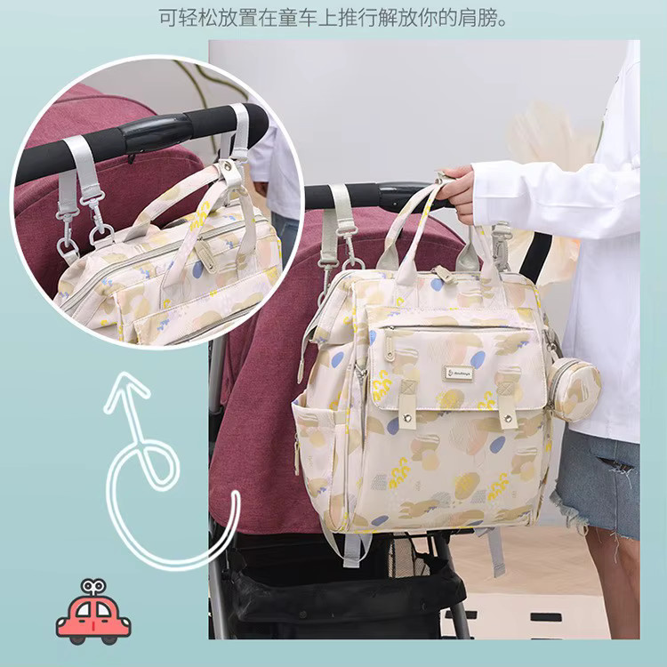 Multifunktionaler wasserdichter Baby Rucksack und Windeltasche für unterwegs in Multicolor - Bild 3