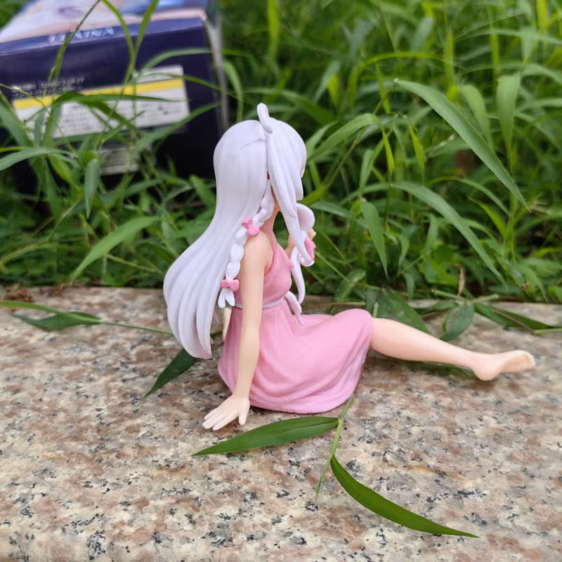 Bandai Wandernde Hexe: Die Reise von Elaina, Elaina Sitzendes Pyjama-Modell, Desktop-Ornament-Puppen, Rosa / Pink - Bild 2