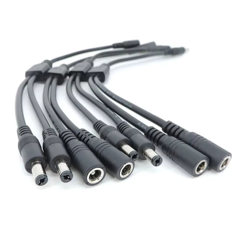 JCD DC 1-zu-2-Stromverteilerkabel Adapter, Stecker auf Buchse, Schwarz, 5,5mm x 2,1mm - Bild 1