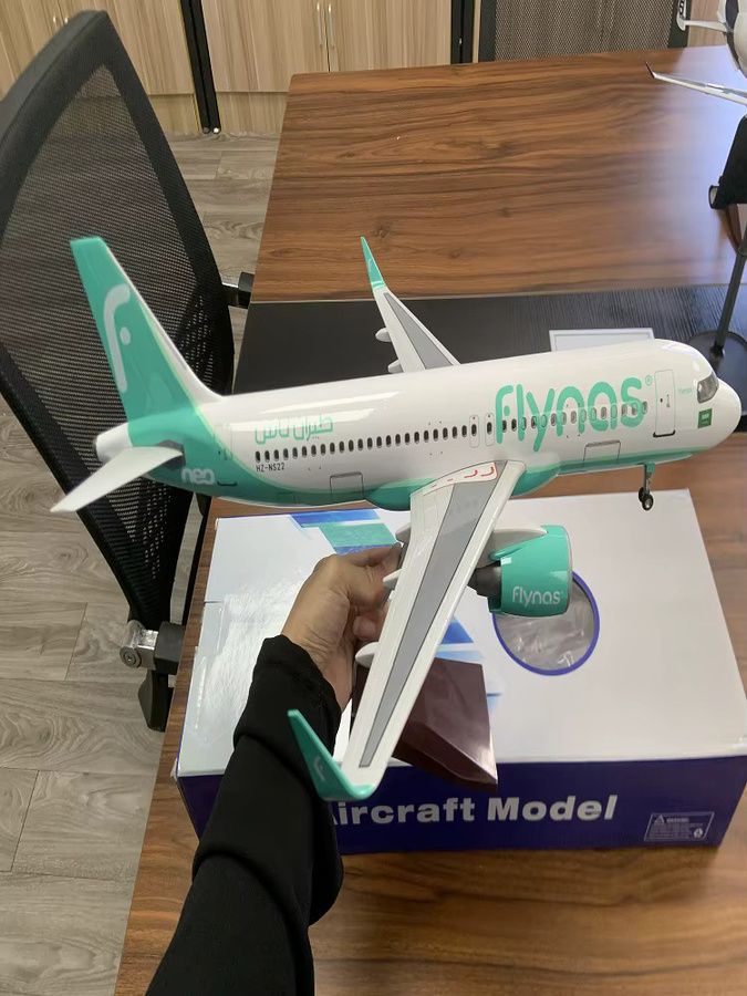 ZOCO Saudi Flynas Air A320 Flugzeugmodell-Bausatz, Harz, 47cm - Bild 3