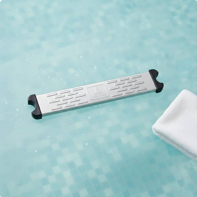Binchi Outdoor Poolleiterstufe aus Edelstahl in Silber mit Anti-Rutsch-Funktion für erhöhte Sicherheit - Bild 1