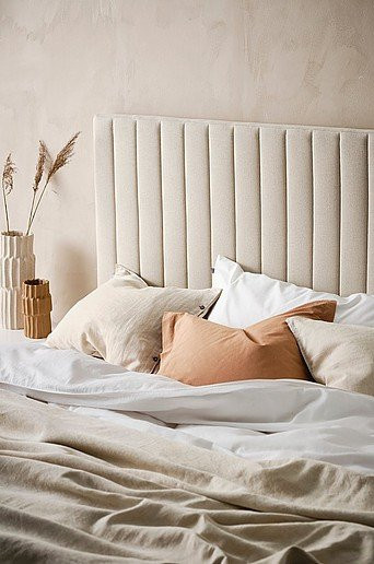 Polsterkopfteil DERBY von Jotex Design Studio in Beige, Breite: 180 cm, Höhe: 130 cm, Tiefe: 9 cm - Bild 1