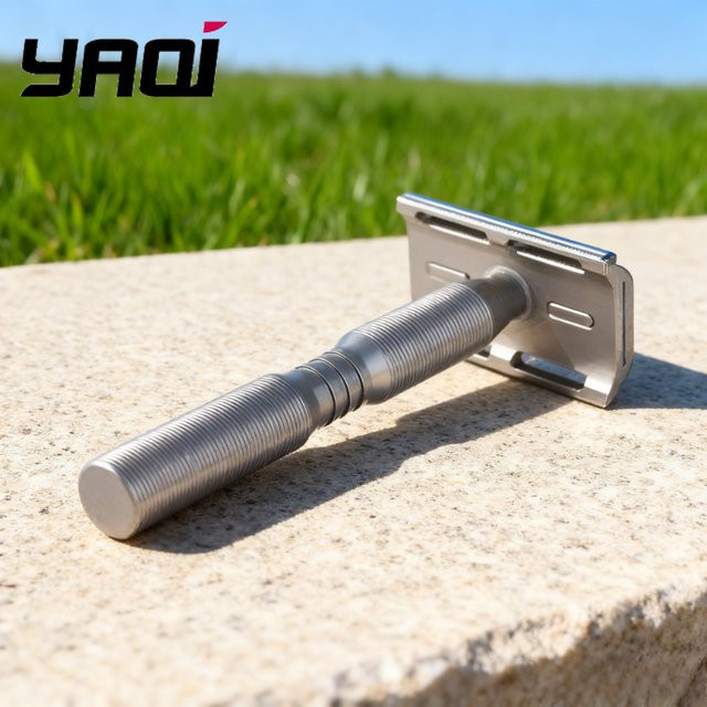 YAQI Ghost Titanium Sicherheitsrasierer, 0,70 mm Klingenspalt, Unisex - Bild 1