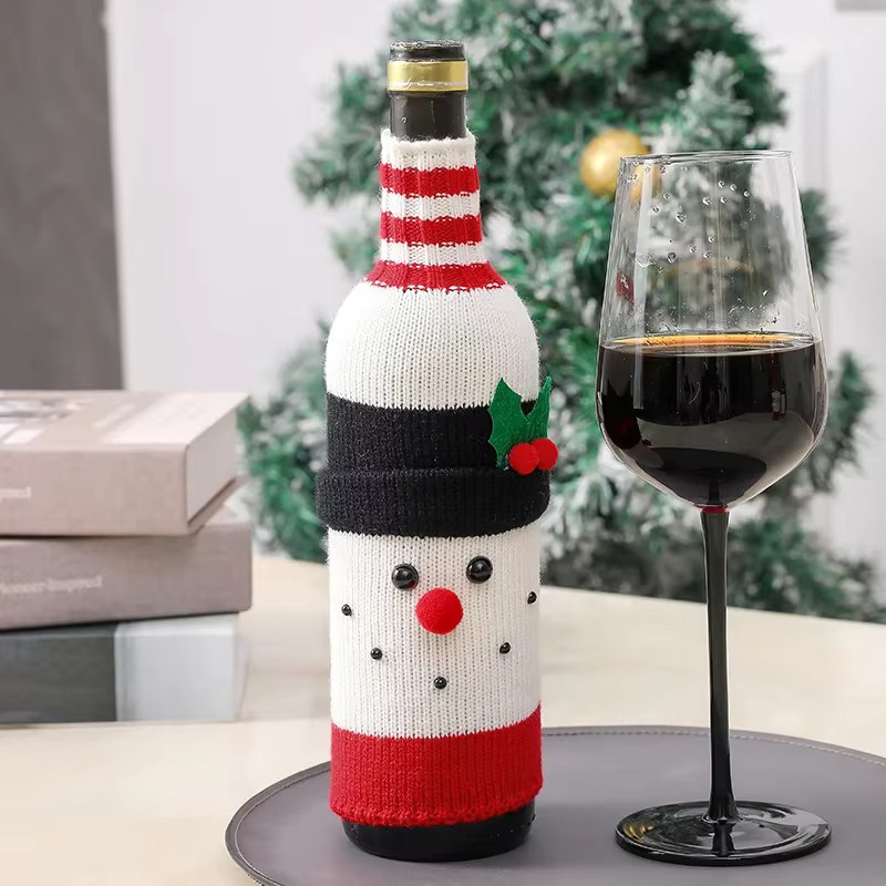 Weihnachtsdekoration für Rotweinflaschen als gestrickte Flaschenabdeckung mit Silikon-Magierhut in Rot und Grün - Bild 4