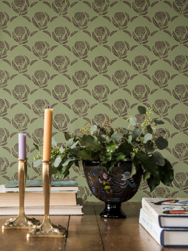 Von Brömssen Långelid Tapete Daisy Arbour Green mit floralem Botanik-Design aus Vlies - Bild 2