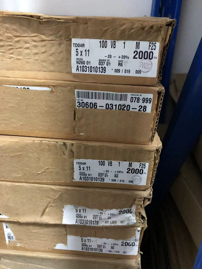 XIASONGXIN LIGHT Elektrolytkondensator New Holland BC Standard 037 Serie 1uF/100V Blau - Bild 2