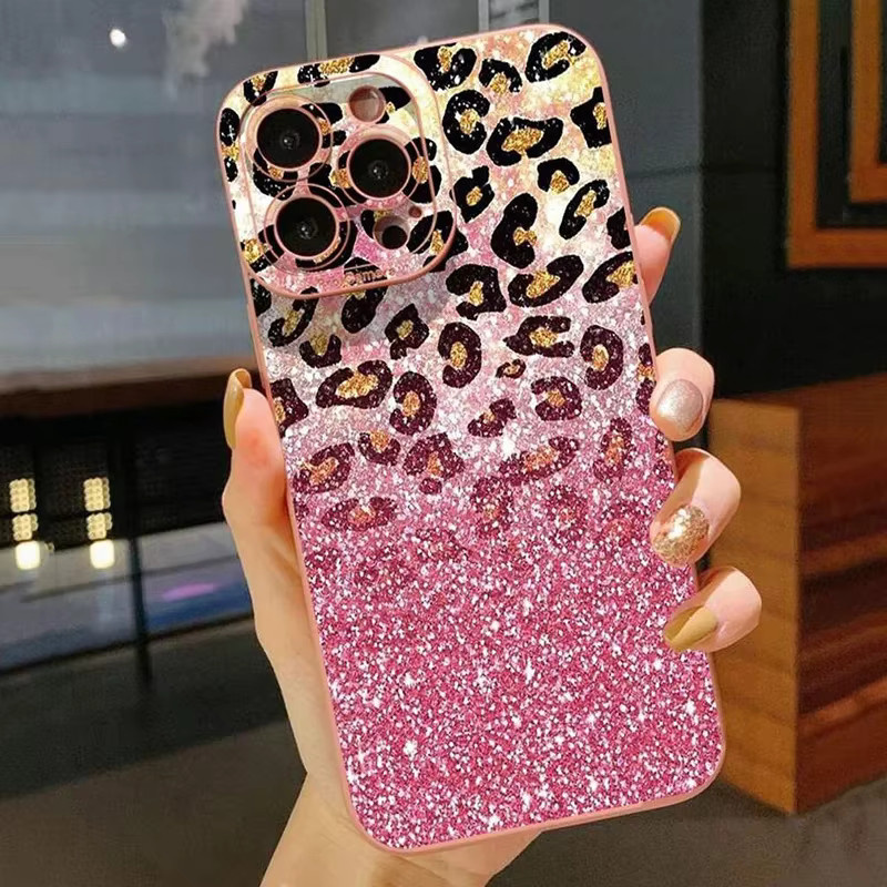 Matte Handyhülle mit Leopardenmuster für Apple iPhone in Pink - Bild 2