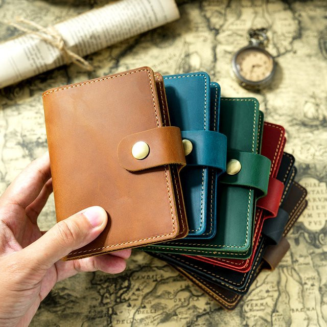 AIGUONIU Echtleder Notebook Planer in Braun als Retro Tagebuch und Skizzenbuch im Taschenformat - Bild 1