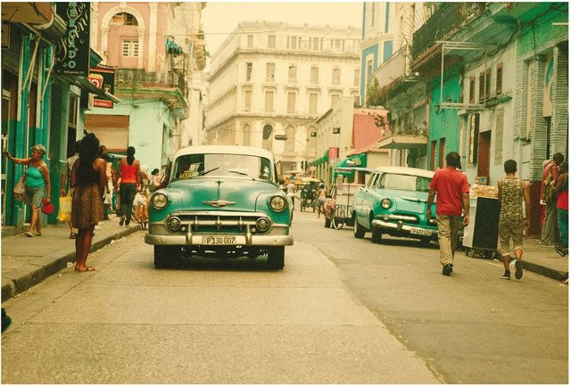 Komar Wandbild Cuba Rush Paper Poster Multicolor B: 70 cm, H: 50 cm - Bild 1