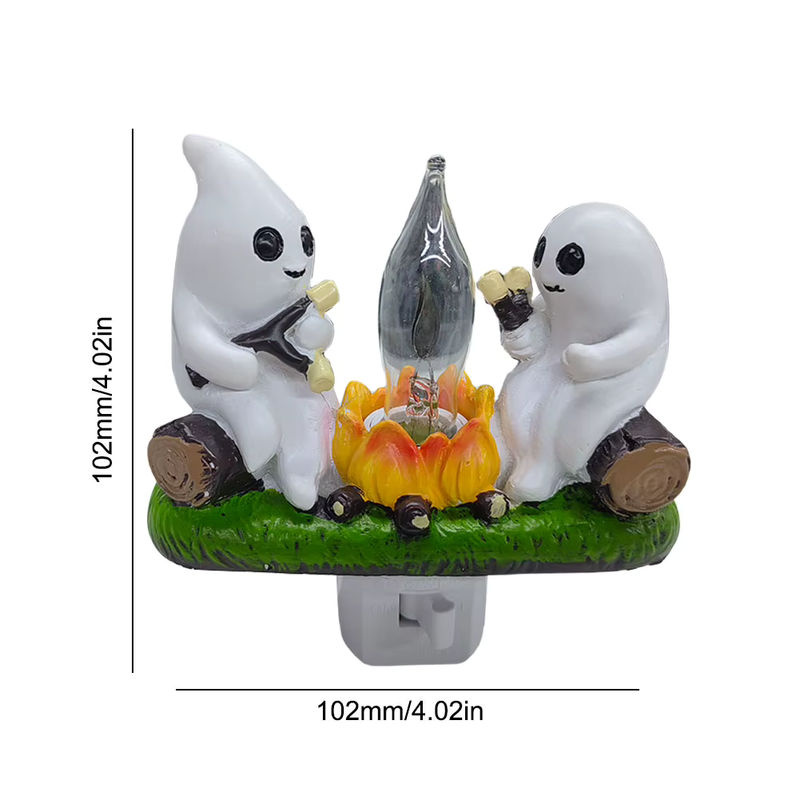 Gruseliges Halloween Nachtlicht Geist am Lagerfeuer mit flackernder Marshmallow-Funktion - Bild 3