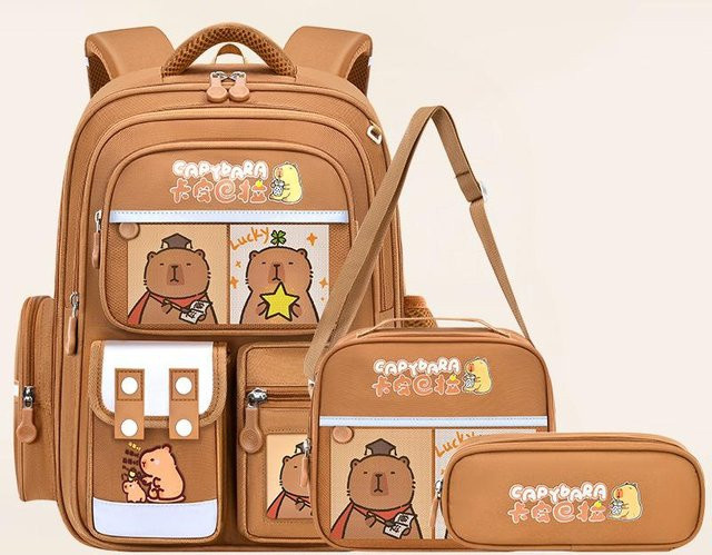 3-teiliges Capybara Rucksack-Set für Kinder mit Brotdose und Federmäppchen, braun, H x B x T: 42 x 32 x 20 cm - Bild 1