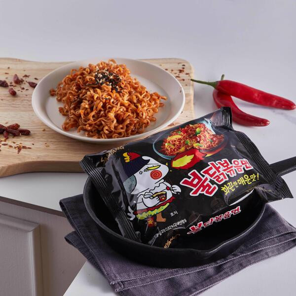 Samyang Hot Chicken Flavour Ramen 5 x 140 g - Bild 2