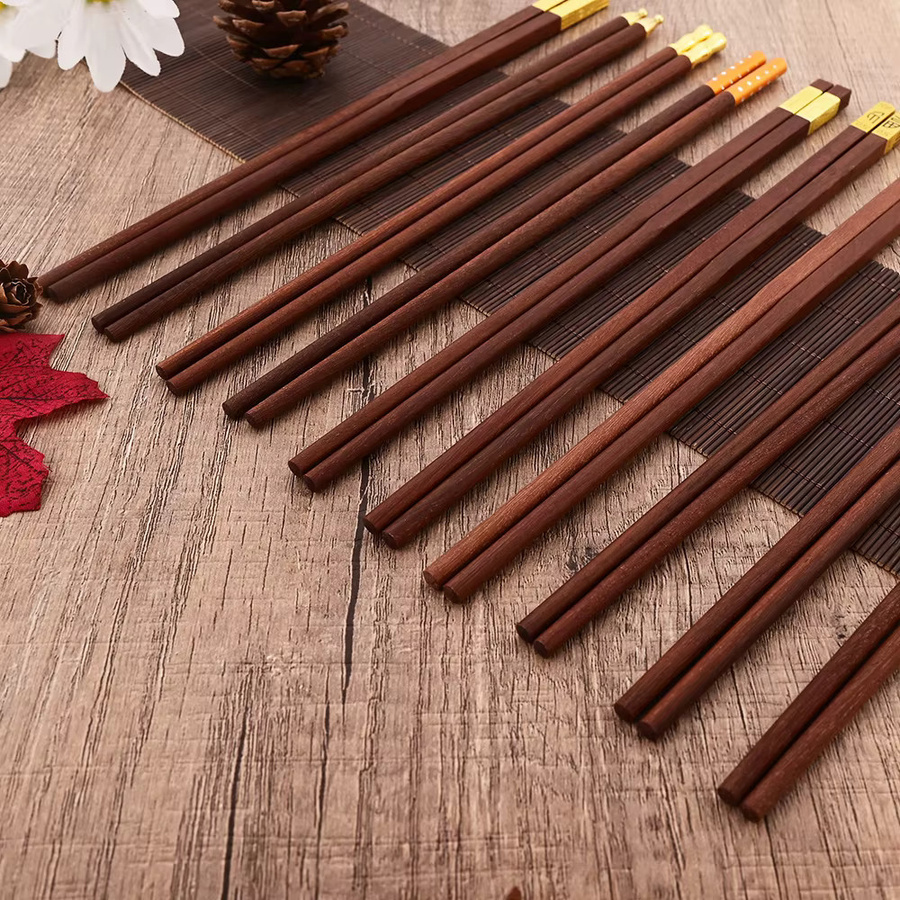 5 Paar Uniturcky Essstäbchen aus Holz in Rot und Braun, wiederverwendbare Sushi-Stäbchen im Set - Bild 5