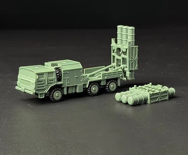 GRAPMAN China HQ-16 Luftverteidigungs-Raketenwerfer, Simulationsmodell, 1:144 - Bild 1