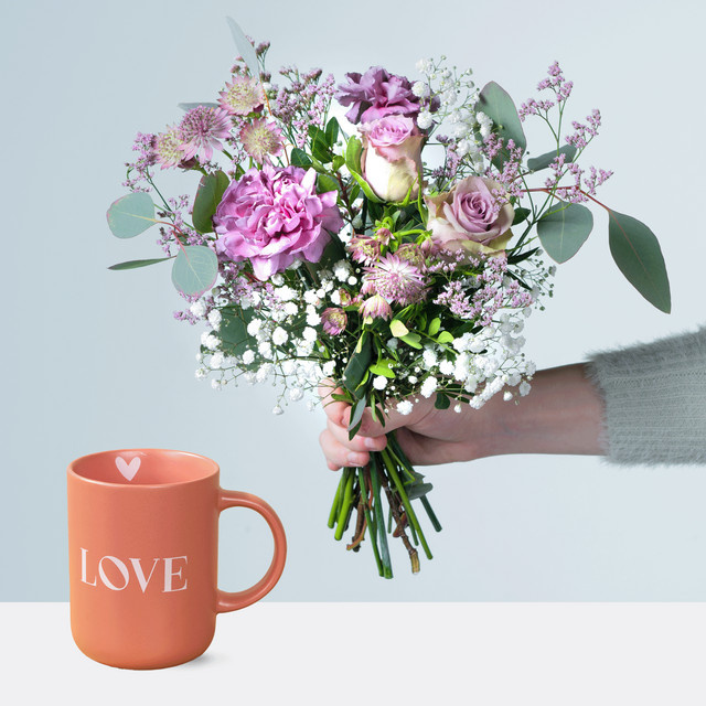 BLUME2000 Arrangement Becher Love rot - Bild 1