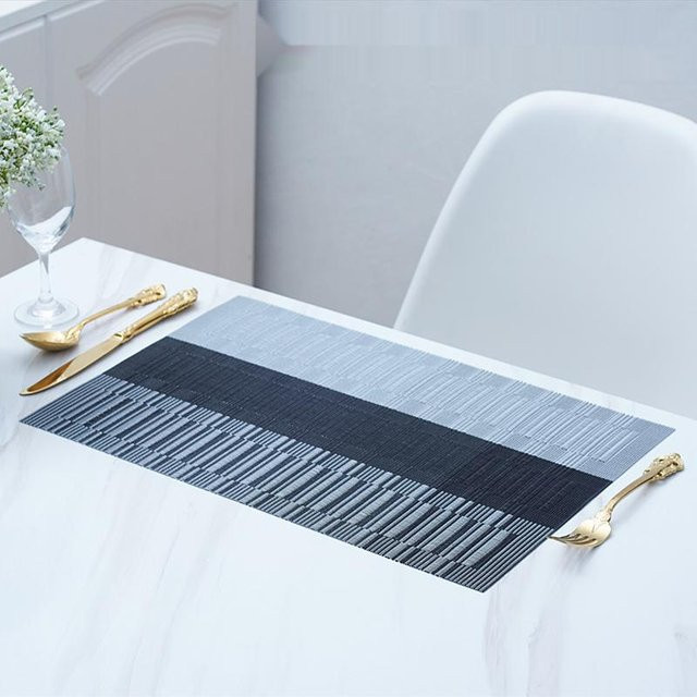 SEEQS Tischset aus PVC, schwarz gestreift, rutschfest und waschbar, rechteckig - Bild 1