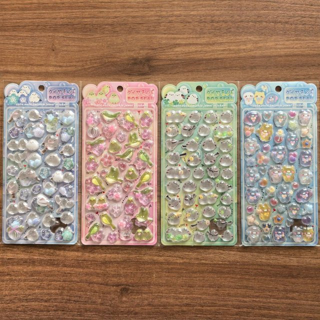 4-teiliges Set glänzende Kristall-Dekorationsaufkleber mit Tier- und Blumenmotiven in Multicolor für dein DIY Tagebuch und deine Handyhülle von Story Store - Bild 1